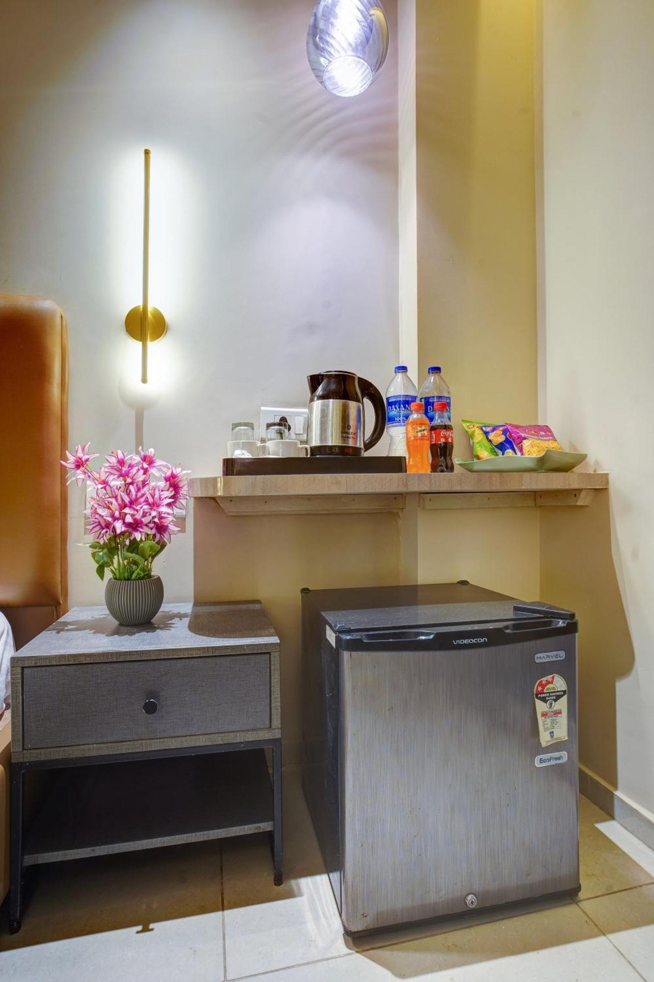 Rjk Stay - Sohna Road & Spaze It Park Gurgaon Ngoại thất bức ảnh