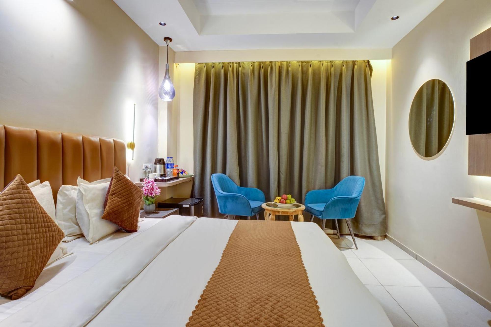 Rjk Stay - Sohna Road & Spaze It Park Gurgaon Ngoại thất bức ảnh